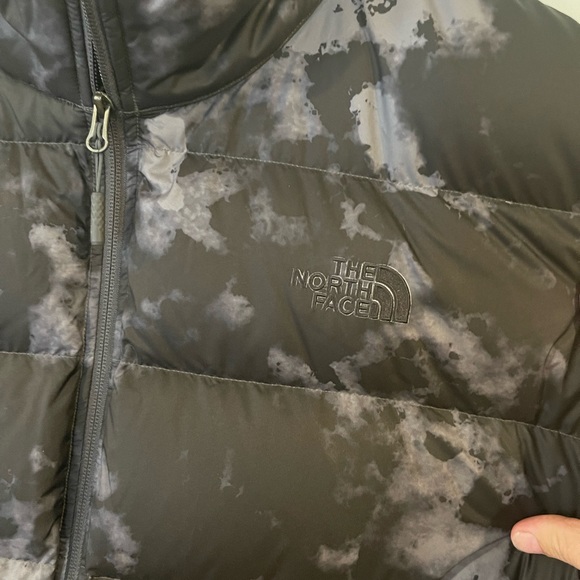 The north face down filled puffer jacket - Picture 3 of 11
